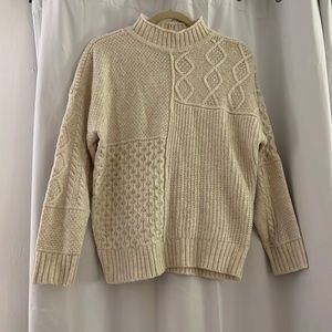 American Eagle size small soft cable knit patterned sweater